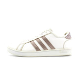 ADIDAS .