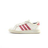 ADIDAS .