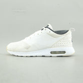 NIKE AIR MAX TAVAS