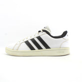 ADIDAS .