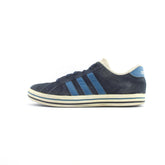 ADIDAS .