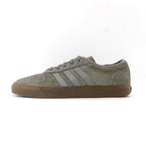 ADIDAS .