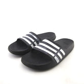 ADIDAS .