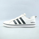 ADIDAS PACE VS