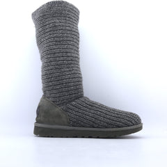UGG .
