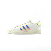 ADIDAS .