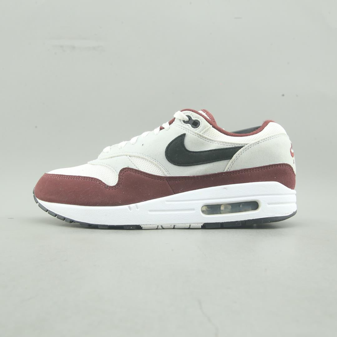 NIKE  AIR MAX 1