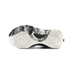 UNDER ARMOUR  LOCKDOWN 6